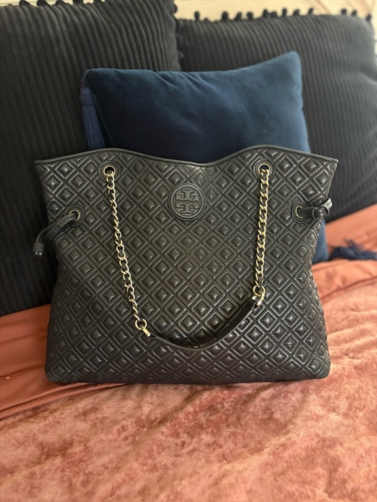 Tory Burch Handbags - Tory Burch Quilted Diamond Marion Slouchy Tote Bag Black